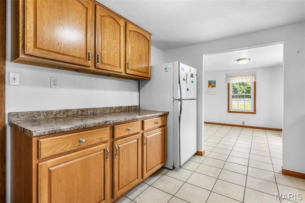 Image 8 of property listing at 13015 State Road Cc, Festus, MO 63028