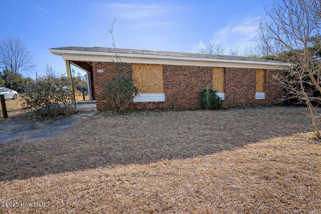 2606 Robeson Street, Wilmington, NC 28405