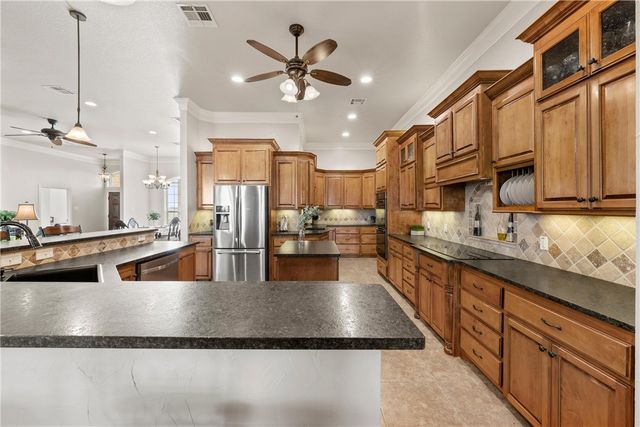 1841 Old Ranch Road, China Spring, TX 76633