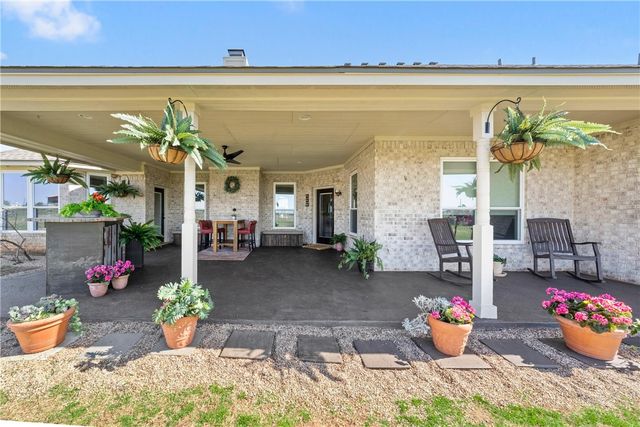 1841 Old Ranch Road, China Spring, TX 76633