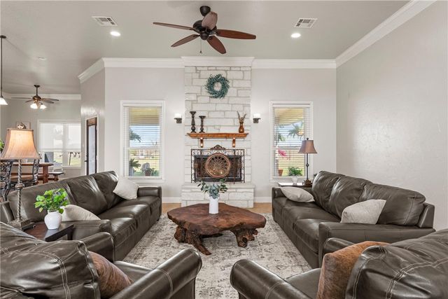 1841 Old Ranch Road, China Spring, TX 76633