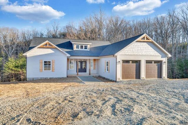 220 Emerald Bay DR, Moneta, VA 24121