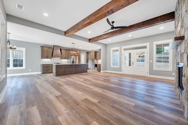 220 Emerald Bay DR, Moneta, VA 24121