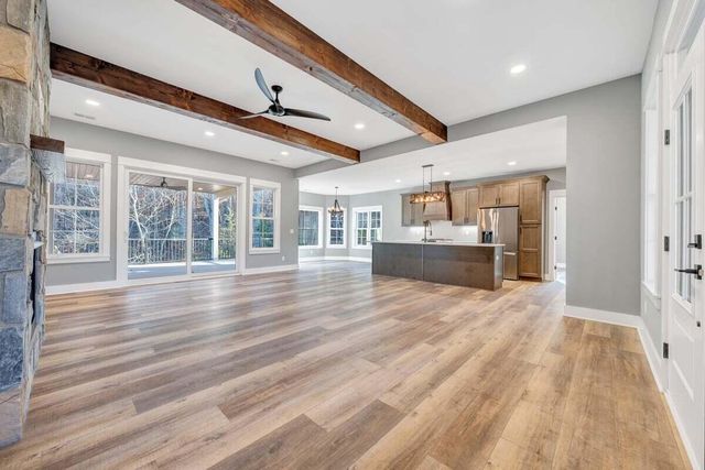 220 Emerald Bay DR, Moneta, VA 24121