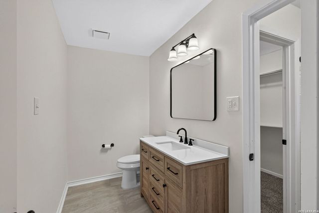 4614 Emory Oak Woods, San Antonio, TX 78249