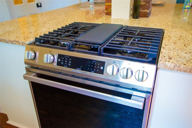 606 May Street, Palestine, TX 75801