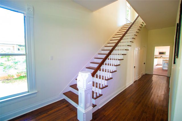 606 May Street, Palestine, TX 75801