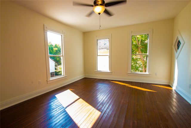 606 May Street, Palestine, TX 75801