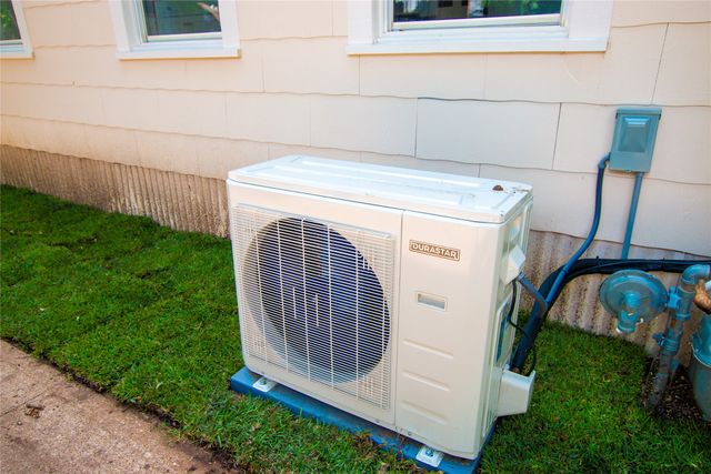 606 May Street, Palestine, TX 75801