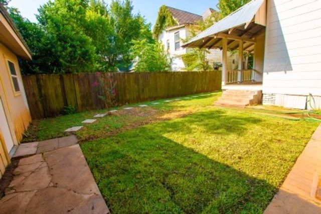 606 May Street, Palestine, TX 75801