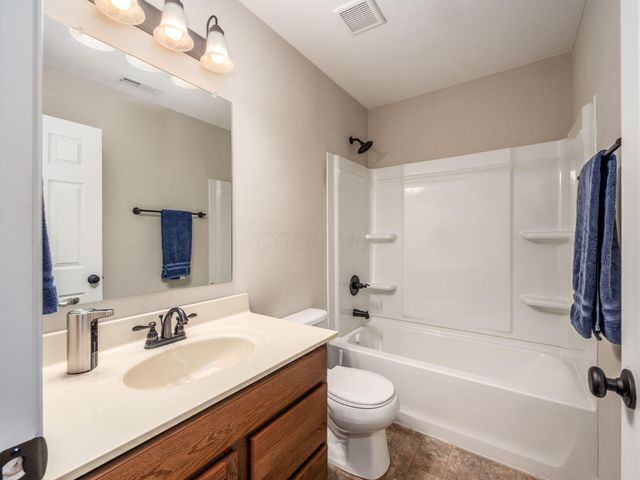 7505 Winding Path Court, Canal Winchester, OH 43110