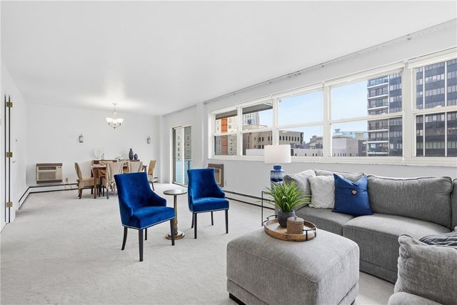 144 N Dithridge St 711, Oakland, PA 15213