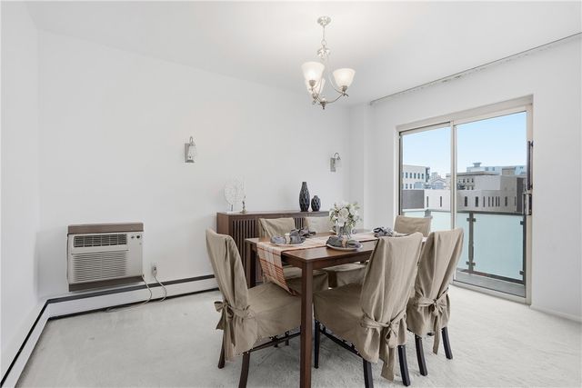 144 N Dithridge St 711, Oakland, PA 15213