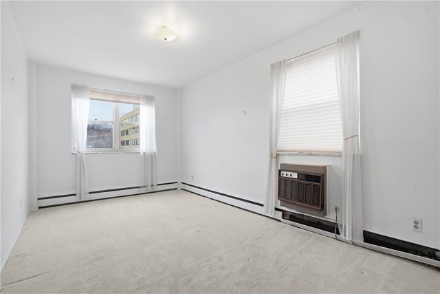 144 N Dithridge St 711, Oakland, PA 15213