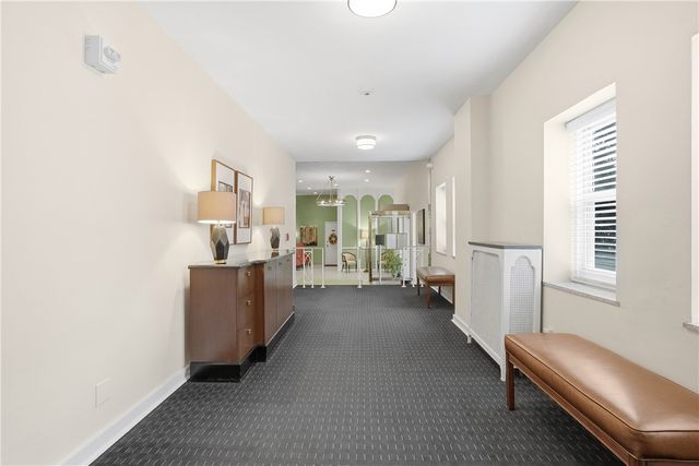 144 N Dithridge St 711, Oakland, PA 15213