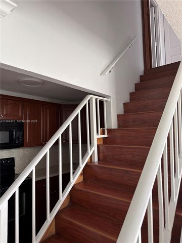 8009 W 6th Ave H, Hialeah, FL 33014