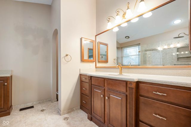 7638 Garrick Street, Fishers, IN 46038