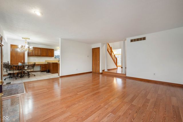 7638 Garrick Street, Fishers, IN 46038