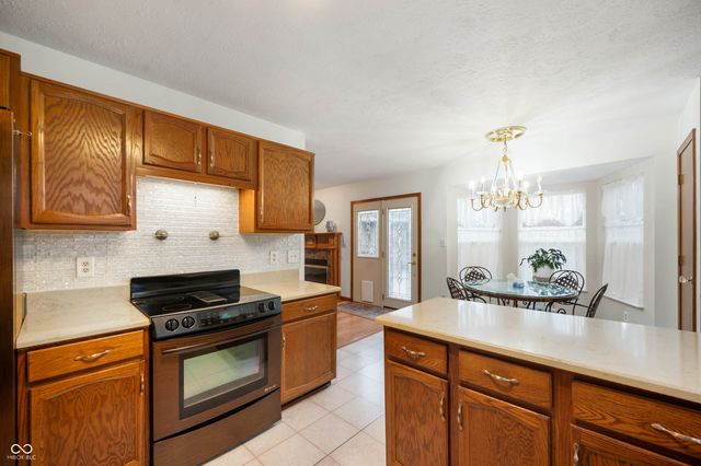 7638 Garrick Street, Fishers, IN 46038