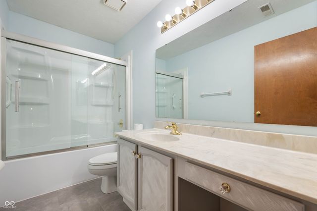 7638 Garrick Street, Fishers, IN 46038