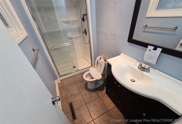 1929 McGougan Road, Fayetteville, NC 28303