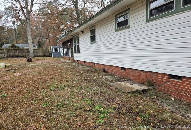 1929 McGougan Road, Fayetteville, NC 28303