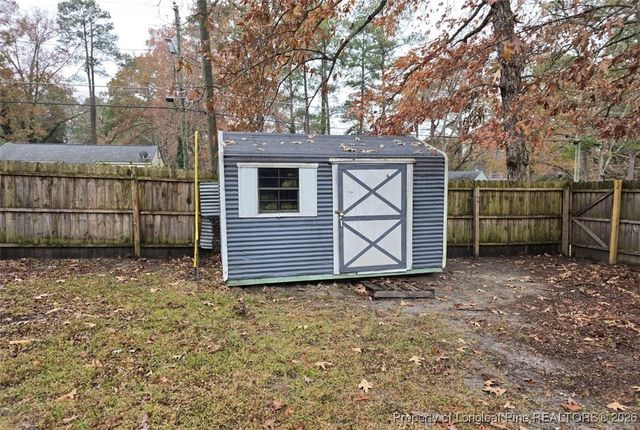 1929 McGougan Road, Fayetteville, NC 28303