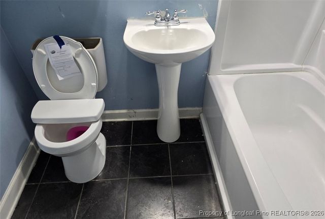 1929 McGougan Road, Fayetteville, NC 28303