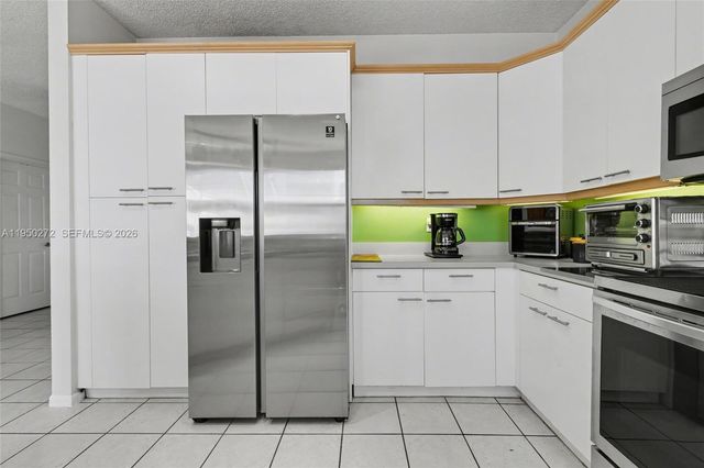 15842 NW 10th Street, Pembroke Pines, FL 33028