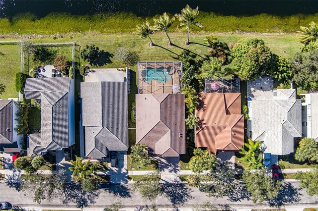 15842 NW 10th Street, Pembroke Pines, FL 33028