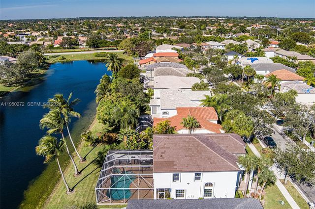 15842 NW 10th Street, Pembroke Pines, FL 33028