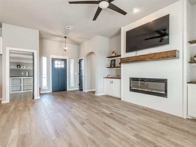 604 Silver Maple Lane, Noble, OK 73068