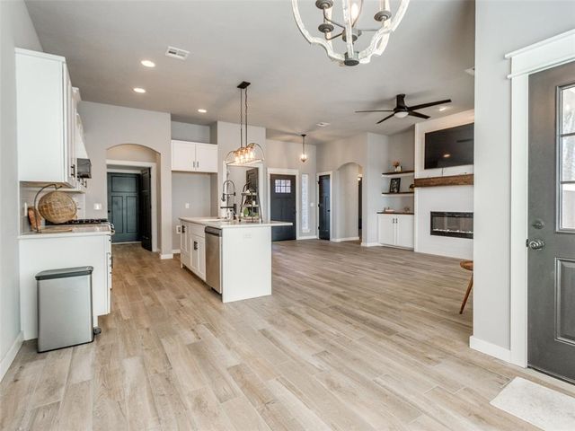 604 Silver Maple Lane, Noble, OK 73068