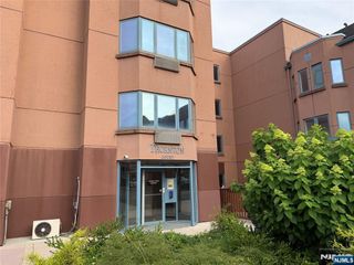 405 Thornton Court 405, Edgewater, NJ 07020