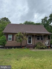 12904 KIDWELL DR, Woodbridge, VA 22193
