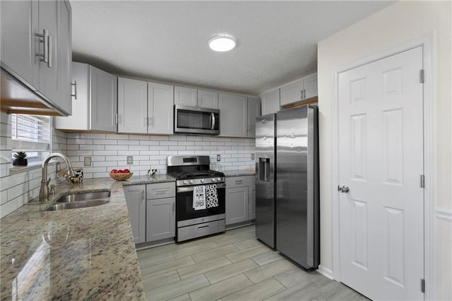 5225 Bridle Point Parkway, Snellville, GA 30039
