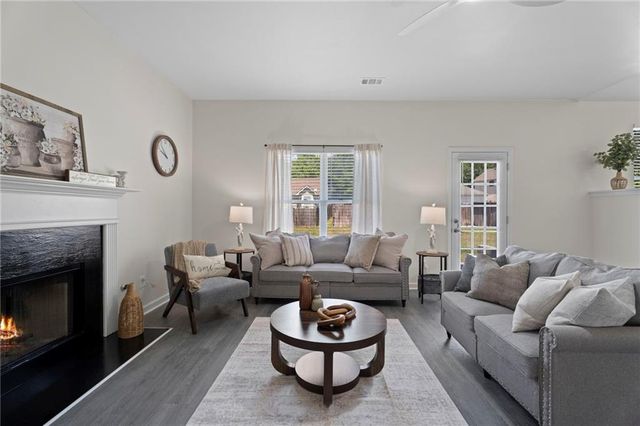 5225 Bridle Point Parkway, Snellville, GA 30039