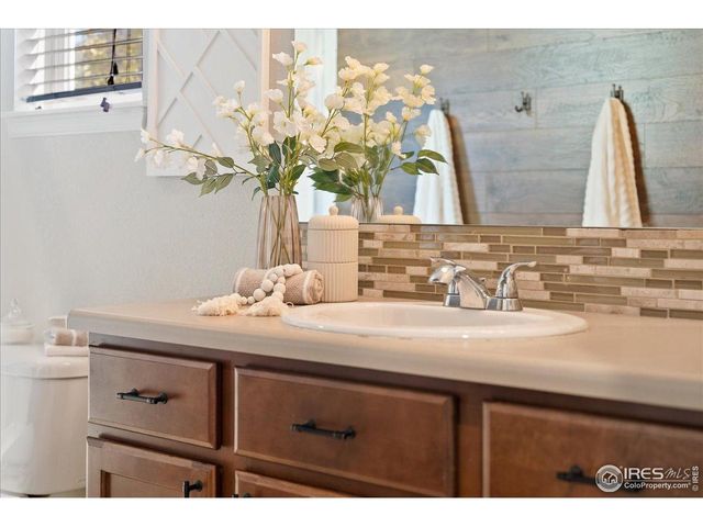 2415 Bluestem Willow Dr, Loveland, CO 80538