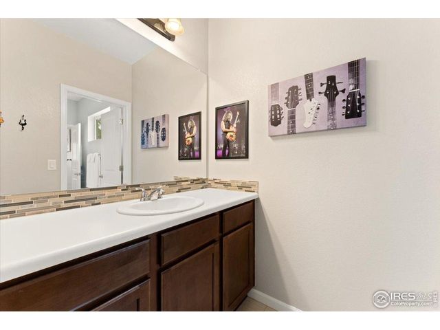 2415 Bluestem Willow Dr, Loveland, CO 80538