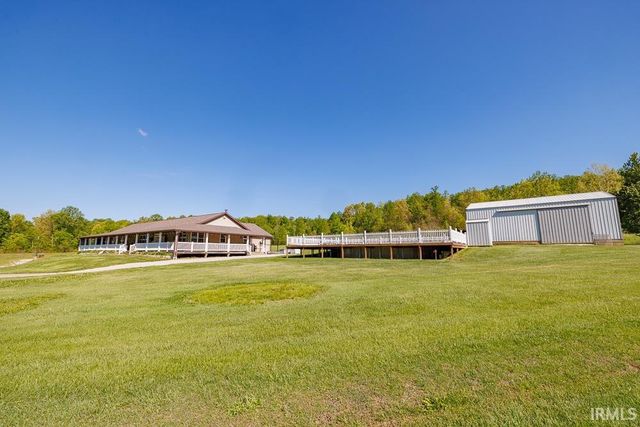 2879 E Calvertville Road, Bloomfield, IN 47424