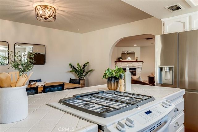 818 Wade, Paso Robles, CA 93446