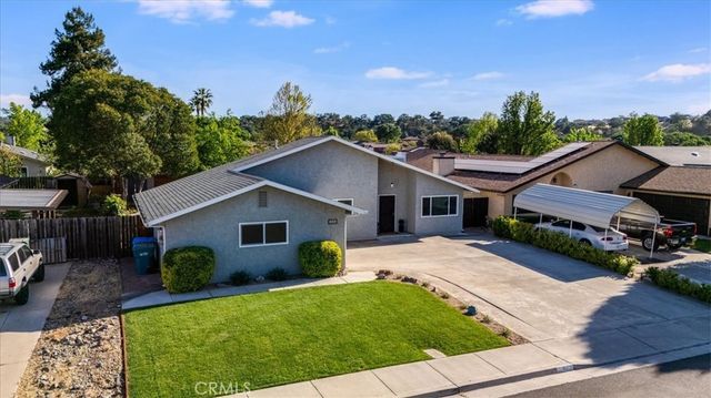818 Wade, Paso Robles, CA 93446