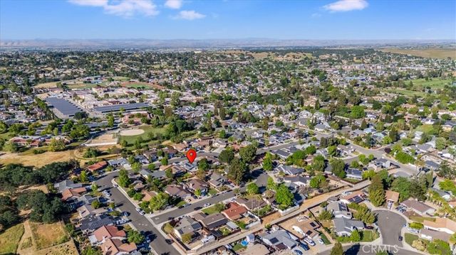 818 Wade, Paso Robles, CA 93446