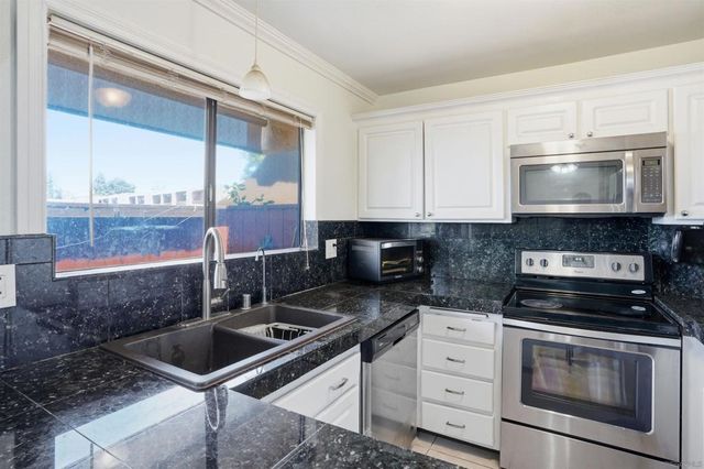 9463 Gold Coast H5, San Diego, CA 92126