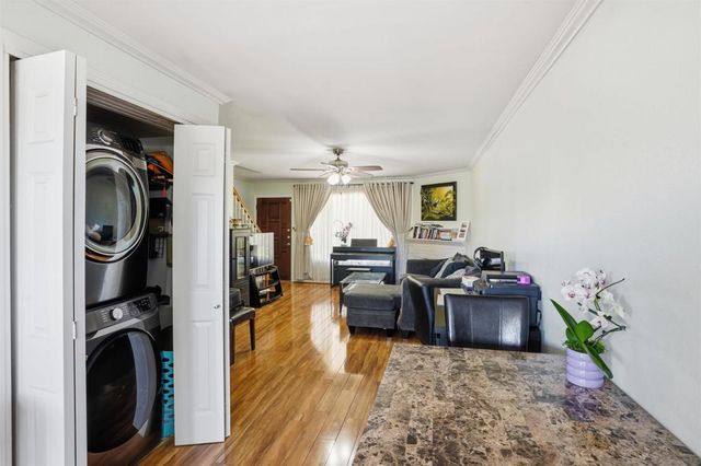 9463 Gold Coast H5, San Diego, CA 92126