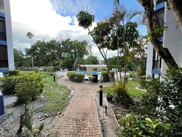 6010 S Falls Cir Drive 000, Lauderhill, FL 33319