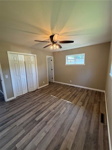 307 E Date Street, Russellville, AR 72802