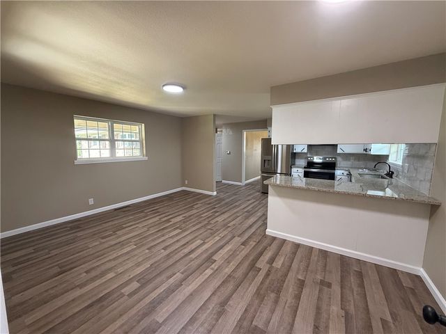 307 E Date Street, Russellville, AR 72802