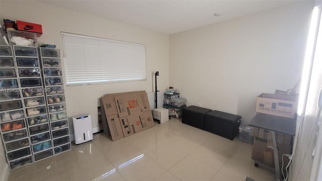 7705 Camino Real B-215 B-215, Miami, FL 33143