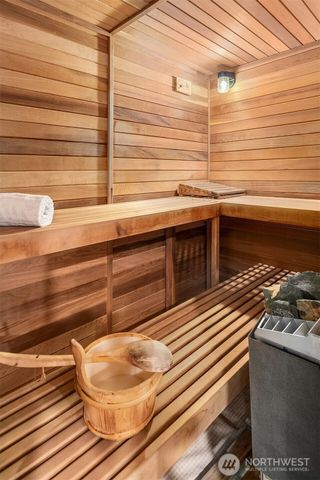 2710 W Blaine St, Seattle, WA 98199